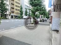街路樹の立ち並ぶエリア