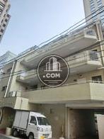 部屋内へは外廊下をご利用頂きます