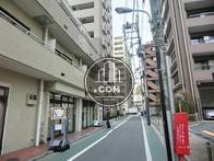 1階は店舗区画になっています