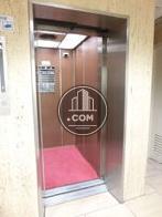 防犯カメラの装備されたエレベーター