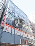 玄関前から見上げた外壁