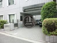 間口の広い玄関口です