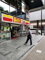 1階にはコンビニ