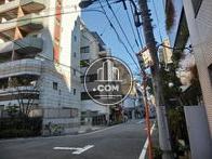 新宿御苑方面です