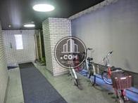 広々としたホール内