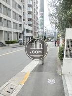 玄関前の歩道