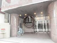 間口の広い玄関口