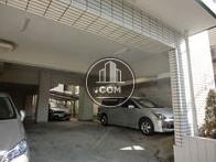 屋根付駐車場有り
