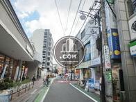 駅前通り沿い