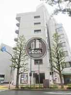 通りを一望出来ます