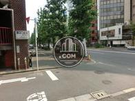 物件から入口から見た周辺です