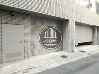 シャッターが設置された専用パーキング口