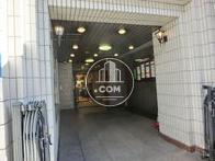 天井の高い玄関