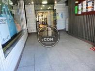 広い玄関が特徴