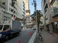 田町駅方面です