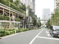 背面通りの様子