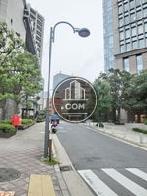 街路樹のある通り