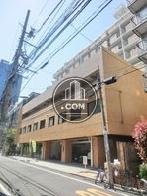 落ち着いた配色をした外観