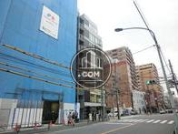 目の前に交差点があります