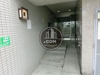 正面入口付近です