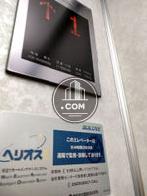 エレベーター１１名乗り