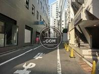 北西側の道路です