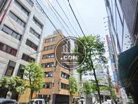 広めの道沿いです