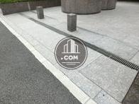 歩道と段差のない造りで連結