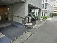 正面入口付近です