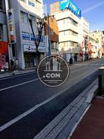 車通りは多い道路です