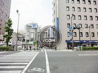 隣接する脇道