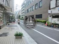 裏路地の閑静なエリアです