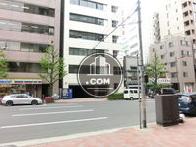 広々と整備された前面道路