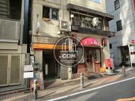 正面入り口です