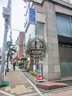 １階部分には店舗が入居中です