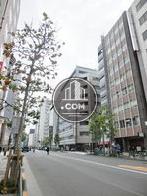 新宿通り沿い
