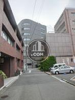 正面玄関付近より撮影