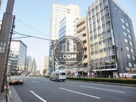 新宿通り沿い