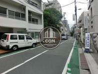 前面の車道です