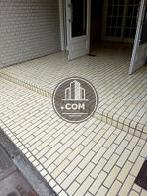 正面入口段差有り