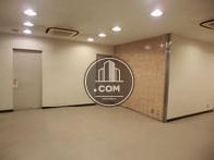 広々としたエントランスホール