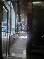 横面がガラスになっており開放的です