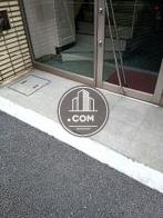 正面玄関前　段差