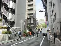 喧騒等の聞こえない通り