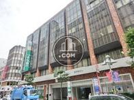 規模の大きなオフィスビルです