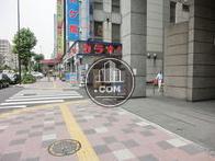たくさんのショップが立ち並んでいます