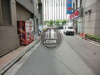 側面の路地を撮影