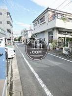 見通しの良い玄関前通り