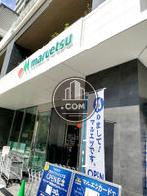 １階にはスーパーが入居