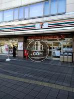 １階にはコンビニ